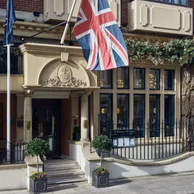 The Capital Hotel, Apartments & Townhouse Hotels near The Serpentine