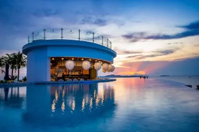 로열 클리프 비치 테라스 호텔 프라 탐낙 힐 호텔