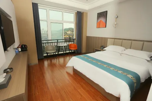 Shell Hotel Nanchong - parking
