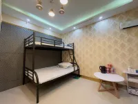 Minyue E-sports Homestay (Hailiang Square) Hotel in zona Phase 1， Hailiang Square