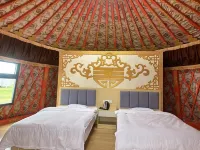 Blue Flag Prairie Felt Room Resort Hotels in Zhenglan Banner