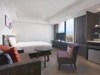 Lakeshore Hotel Yilan Hotels near Yilan Station
