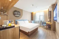 Homeinn · neo (Jiuquan West Street Bus Station)
