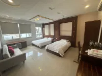 Zhonghua Hotel Hotels in Đức Hòa Hạ