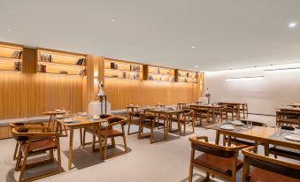 Yushe Yunshan Designer Hot Spring Hotel (Jiuzhaigou Scenic Area Visitor Center) 썸네일