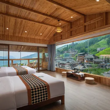 Longji West Window Moon Homestay (Jiulong Wuhu Observation Deck)