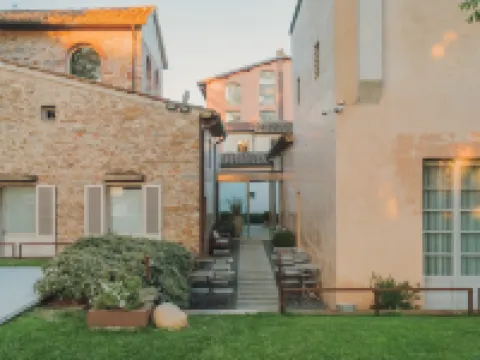 รีวาลอฟท์ส ฟลอเรนซ์ โรงแรมในฟลอเรนซ์