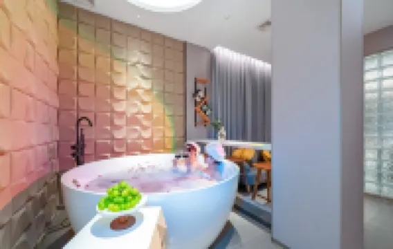 Henghe Select S· Design Hotel (Baixin Plaza, Baiyun Railway Station, Guangzhou)