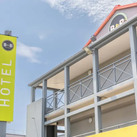 B&B Hotel Toulon la Seyne Sur Mer Отели в г. Ла-Сейн-сюр-Мер