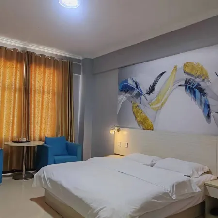 Menglian Ruixin Hotel