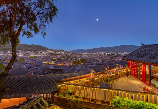 Lijiang YueTing 테라스 뷰