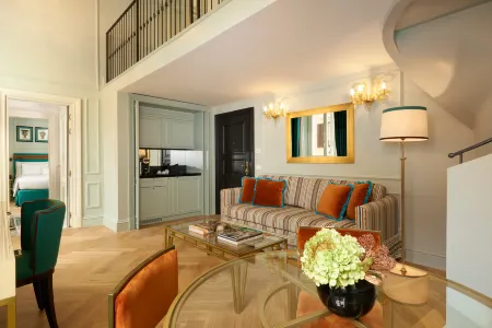 Palazzo Ripetta Отели рядом с достопримечательностью «Портик Октавии»