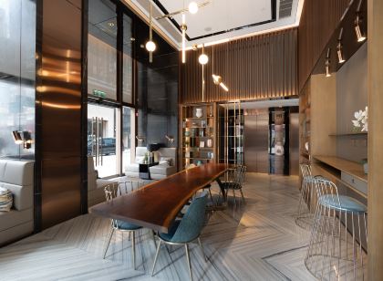 WAKE Concept Hotel