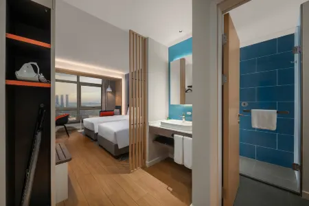 Holiday Inn Express Beihai Yintan