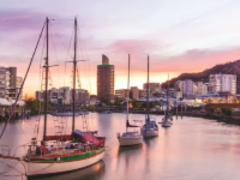 Hotel Grand Chancellor Townsville Hotels near Townsville Railway Station