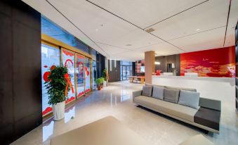 Oriental Elegant Smart Hotel (Luoyang Wangcheng Avenue Jiudu Middle Road Branch)