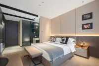 Holiday Inn Express Baihang (Huangshan Scenic Area Transfer Center) Hotels near Diaoyue Platform