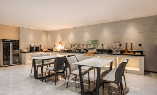 Huaju Hotel (Yangzhou Slender West Lake Wutinglong Toy City)