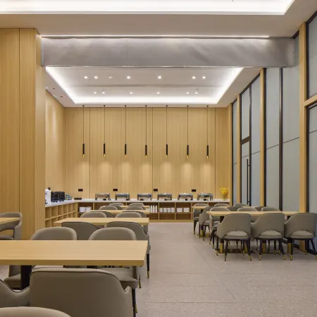 ALL IN Hotel (Yongning Park Wuyue Shopping)