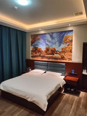 Huyangxu Business Hotel Hotel in zona Kalamaili Nature Reserve