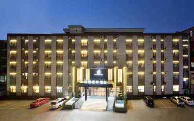 Lushan Garden Four Seasons Hotel Hotels near Binhe Forest Park