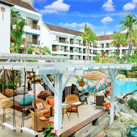 Yoho Beach Resort