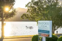 Radfords on the Lake Отели рядом с достопримечательностью «Лейк Генри Вьюинг Дек»