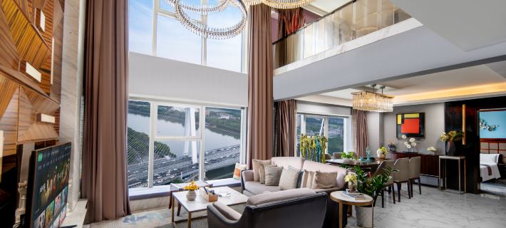 Leisure· River View Loft Suites Hotel (Qiaokou Road Metro Branch, Yuexiu Fortune Center) Hotels in Wuhan