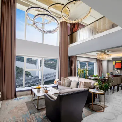 Leisure· River View Loft Suites Hotel (Qiaokou Road Metro Branch, Yuexiu Fortune Center) Hotels near Wuhan Institute of Shipbuilding Technology