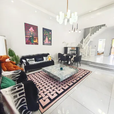 Andromeda Homestay (Qidong Hengda Haishang Venice Shop) Hotels near Yuantuojiao Scenic Resort