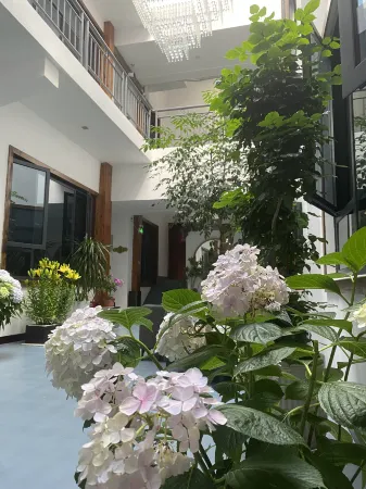 Zhangjiajie Borui Courtyard Hotel (Tianmen Mountain)