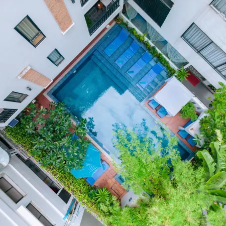 Home Chic Hotel
