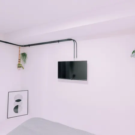 Minimalist Loft 5: Namba Compact Studio & 24/7 Gym