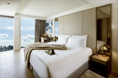 天成逸旅-舶寓高雄 旗津貝殼館附近的飯店