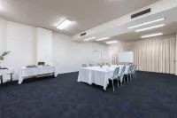 Comfort Inn & Suites Goodearth Perth - Business