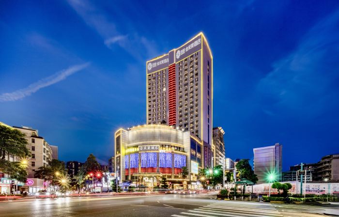 Floral&nbsp;Hotel · YunFu City King Royal Hotel