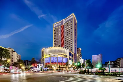 Floral Hotel · YunFu City King Royal Hotel
