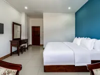 City Garden Hotel (Close to Patuxay Monument and Lao Textile Museum, Vientiane) Hotels near Thatluang Stupa