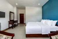 City Garden Hotel (Close to Patuxay Monument and Lao Textile Museum, Vientiane) - 4-Star