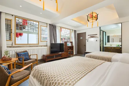 Floral Hotel·Yan Zhen ju quadrangle Hotel (Datong ancient city branch) Отели рядом с достопримечательностью «Wenying Lake»