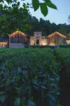 Qujia Courtyard Guesthouse - Mountain view