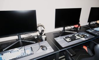 Haoqing E-Sports Hotel