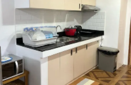 Krystal Claine Homestay-Burnham Hill Condo