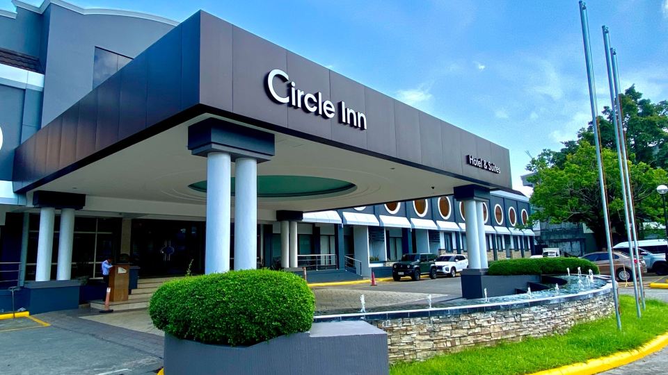 Circle Inn Hotel and Suites Bacolod