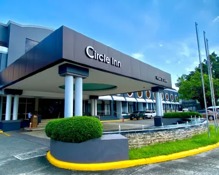 Circle Inn Hotel and Suites Bacolod Hotels in Bacolod