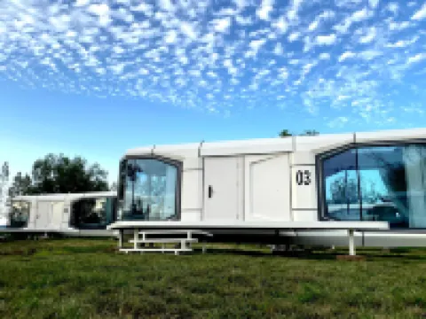 China's Yongdong Xiangdao Bay Space Capsule Hotels in Laiyang