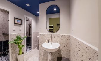Bluewaters Female-Only Hostel