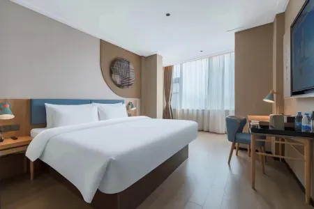 Homeinn · neo (Baoji Hongqi Road Victory Bridge North) Отели рядом с достопримечательностью «Jintai Taoist Temple»