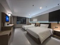 Yuequan Hotel (Beijing Qinghe Xiaoyingqiao Subway Station) Hotels in 