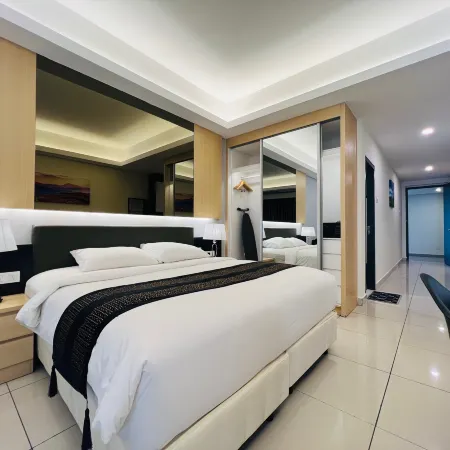 Grand Delemen by Quince Home
